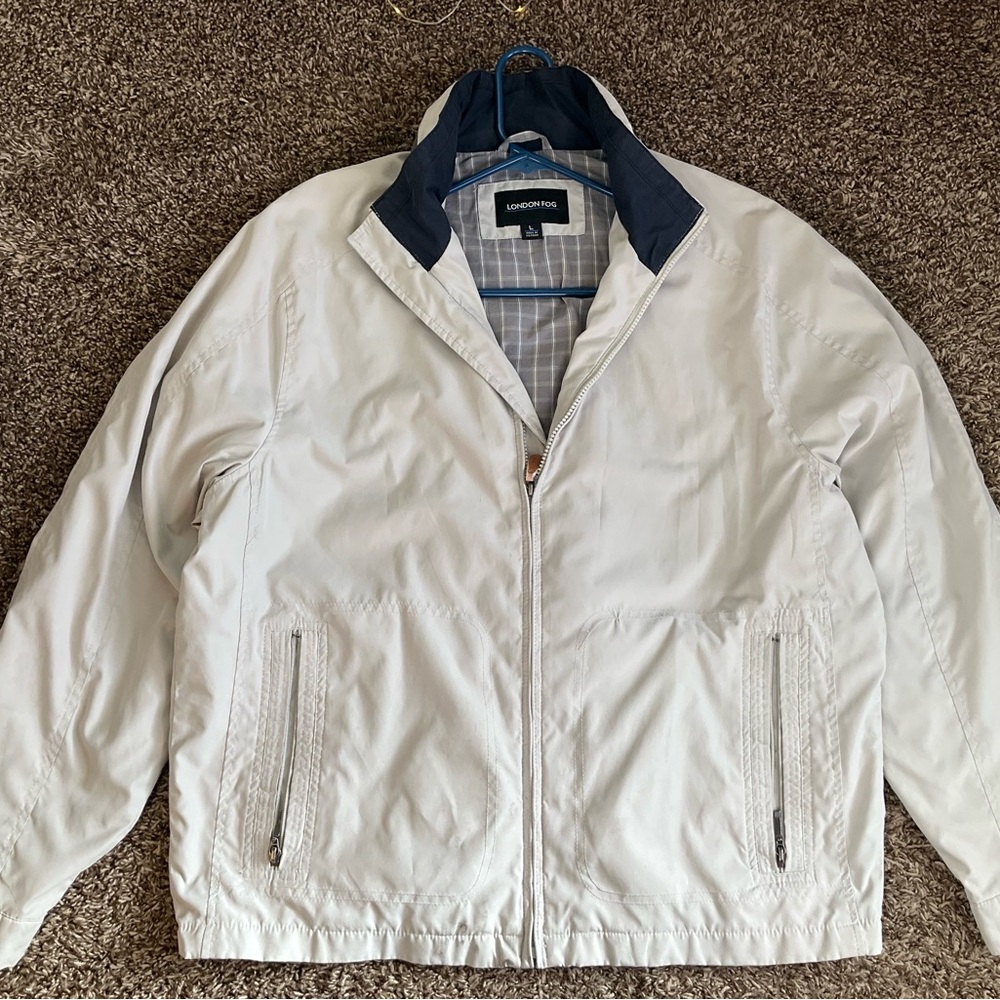 London Fog Men's White and Navy Windbreaker